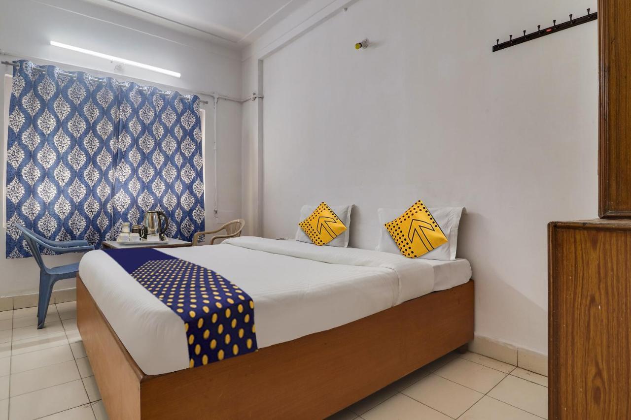 Spot On Apsara Hotel Гайдарабад Екстер'єр фото