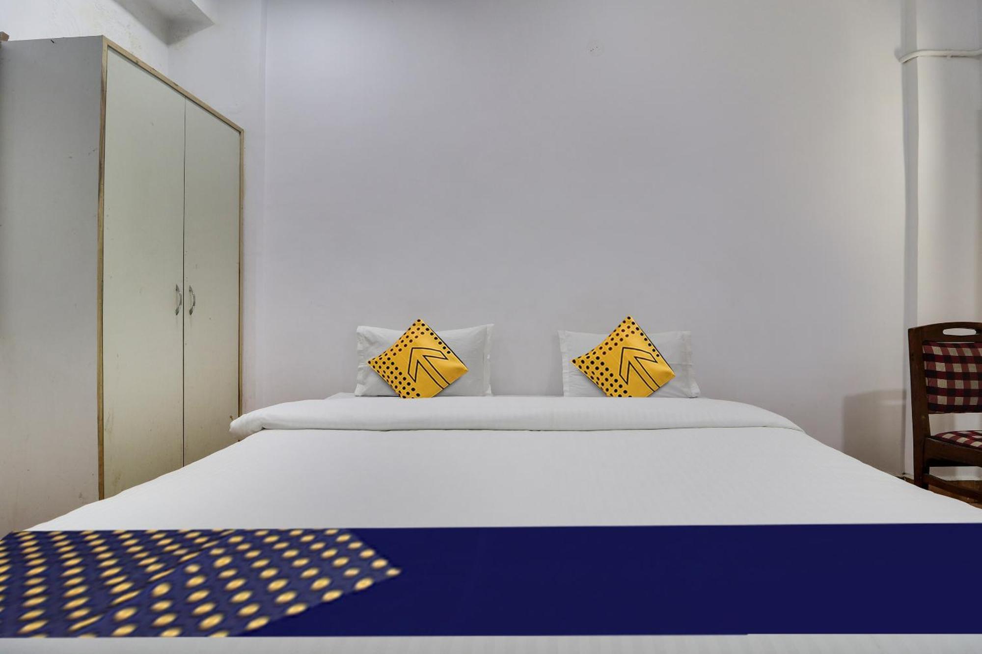 Spot On Apsara Hotel Гайдарабад Екстер'єр фото