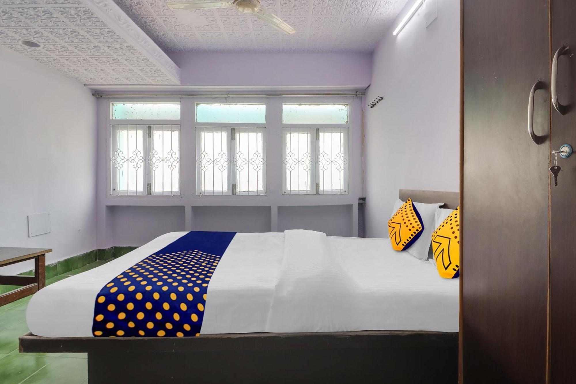 Spot On Apsara Hotel Гайдарабад Екстер'єр фото